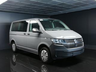 VOLKSWAGEN Caravelle usata, con Autoradio