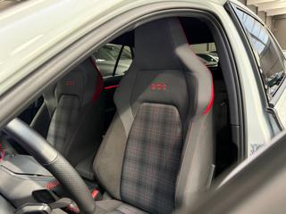VOLKSWAGEN Golf usata, con Cronologia tagliandi