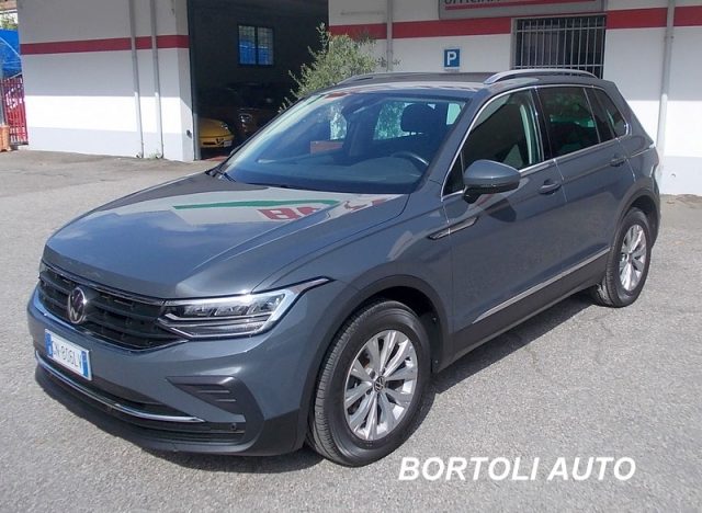VOLKSWAGEN Tiguan usata, con ABS