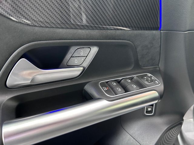 MERCEDES-BENZ GLA 200 usata, con Controllo elettronico della corsia
