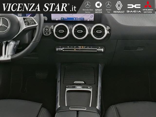 MERCEDES-BENZ GLA 180 usata, con Cerchi in lega