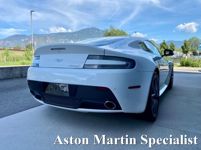 ASTON MARTIN Vantage usata, con Antifurto