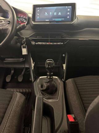 PEUGEOT 2008 usata, con Sedile posteriore sdoppiato