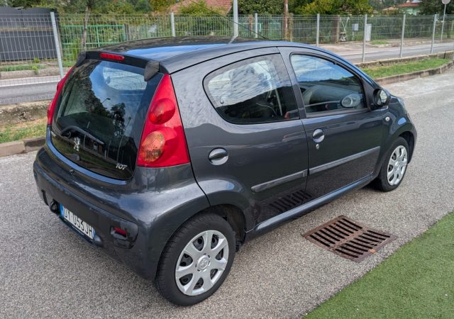 PEUGEOT 107 usata, con Autoradio