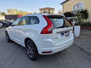VOLVO XC60 usata, con Airbag laterali