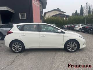 TOYOTA Auris usata, con Autoradio