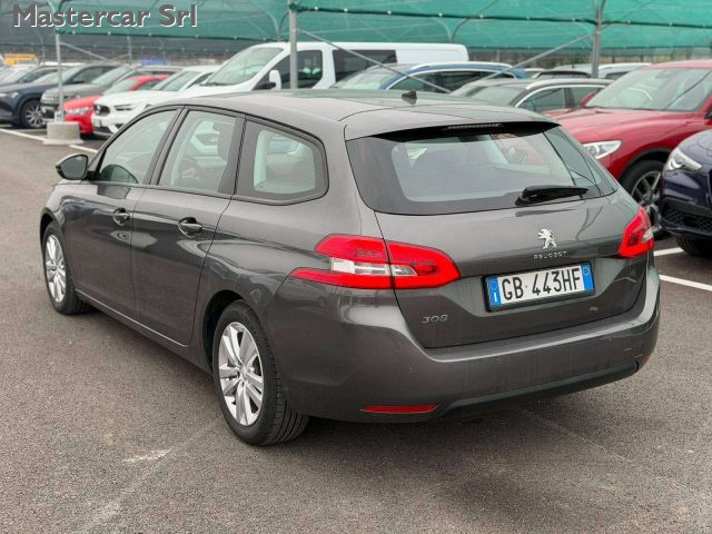 PEUGEOT 308 usata, con Autoradio