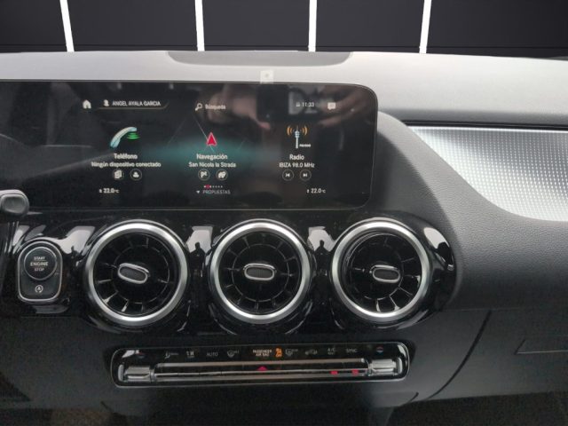 MERCEDES-BENZ GLA 200 usata, con Touch screen