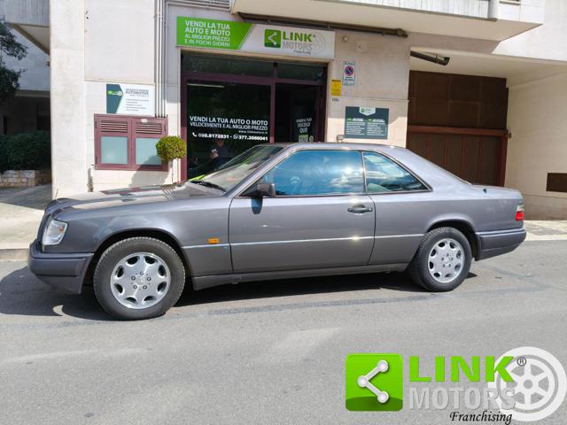 MERCEDES-BENZ E 200 usata, con Bracciolo