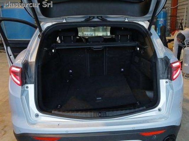 ALFA ROMEO Stelvio usata, con Controllo trazione