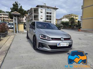 VOLKSWAGEN Golf usata, con Autoradio