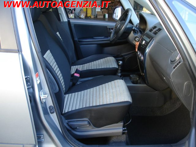 FIAT Sedici usata 10