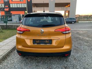 RENAULT Scenic usata, con Autoradio