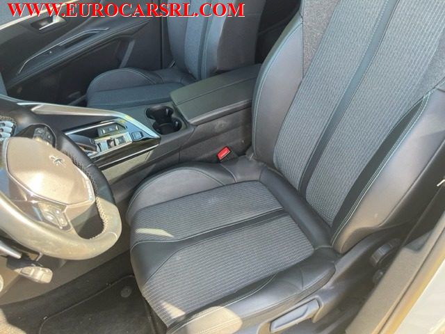 PEUGEOT 3008 usata, con Sistema di navigazione