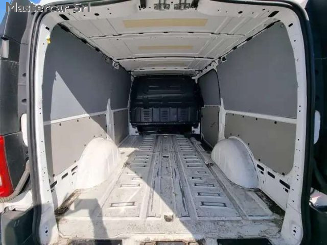 MERCEDES-BENZ Vito usata 14