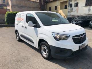 OPEL Combo usata, con Airbag