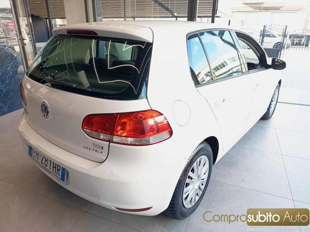VOLKSWAGEN Golf usata, con Autoradio