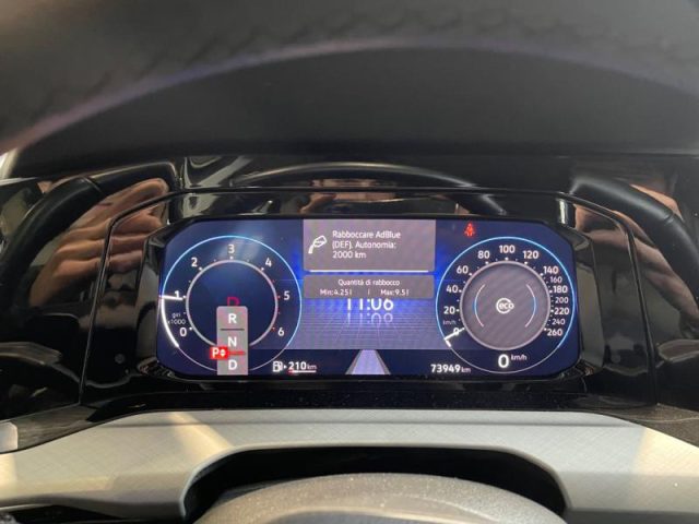 VOLKSWAGEN Golf usata, con Boardcomputer
