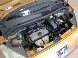 PEUGEOT 1007 usata 16