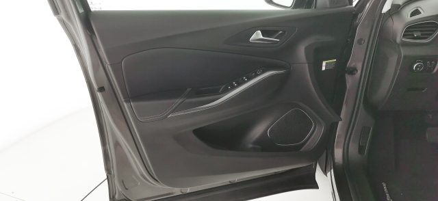 OPEL Grandland X usata, con Specchietto retrovisore con funzione antiabbagliamento