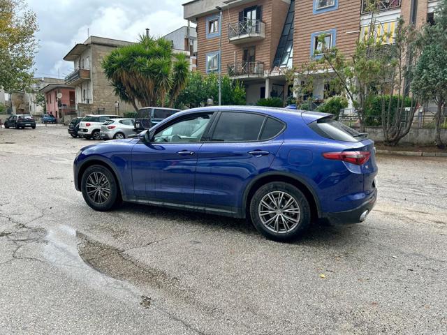 ALFA ROMEO Stelvio usata, con Alzacristalli elettrici