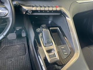 PEUGEOT 3008 usata, con Sedile posteriore sdoppiato