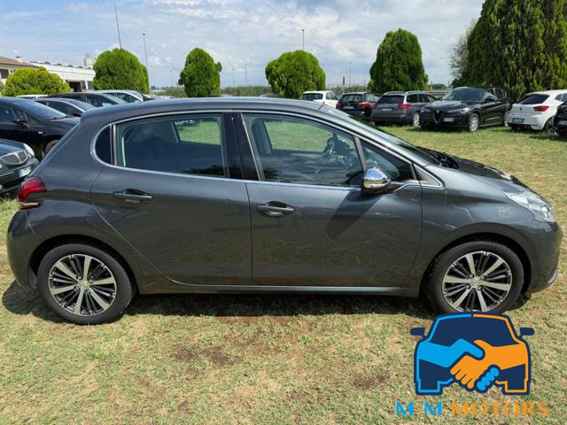 PEUGEOT 208 usata, con Airbag Passeggero