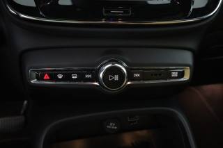 VOLVO XC40 usata 12