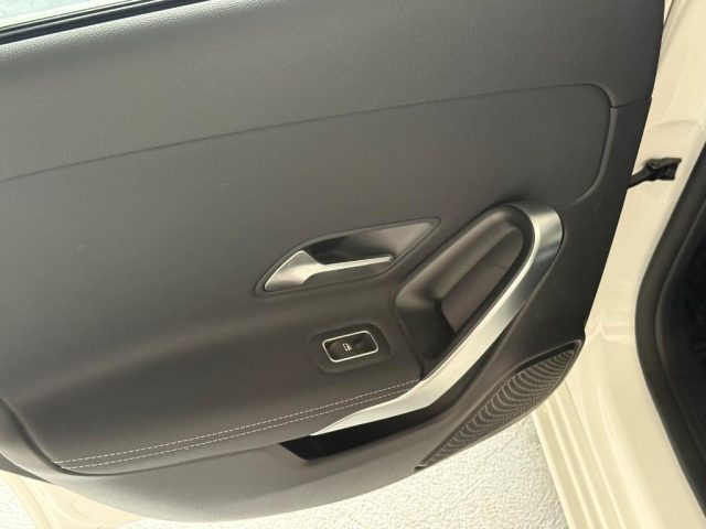 MERCEDES-BENZ A 180 usata, con Controllo elettronico della corsia