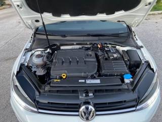 VOLKSWAGEN Golf usata, con Autoradio digitale