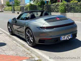 PORSCHE 992 Carrera 4 Cabriolet AVENTURINE MET.