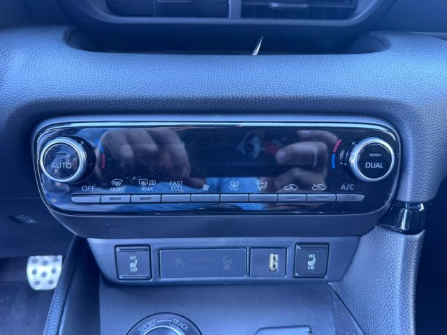 TOYOTA Yaris usata, con Controllo trazione