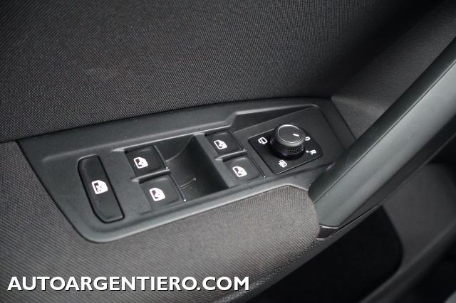 VOLKSWAGEN Tiguan usata, con Specchietti laterali elettrici