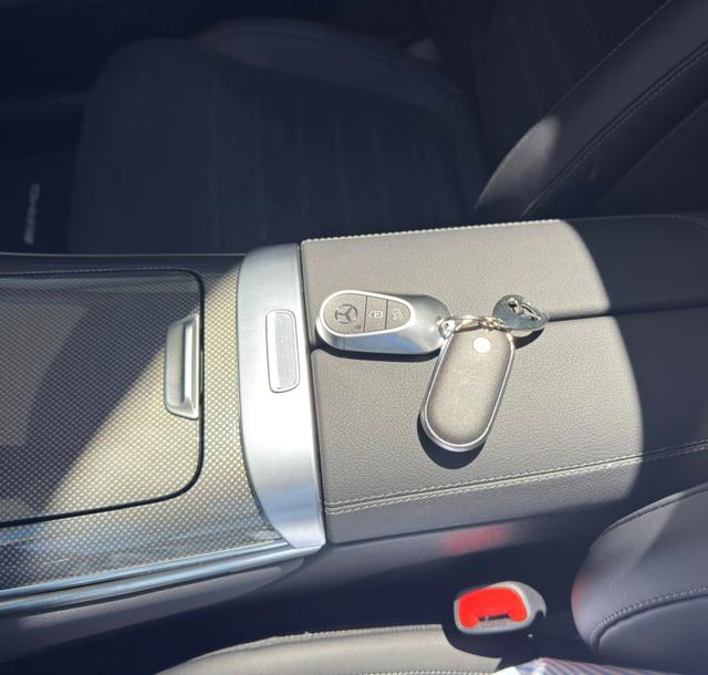 MERCEDES-BENZ GLC 300 usata, con Climatizzatore