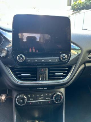 FORD Fiesta usata, con Controllo automatico clima