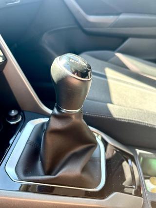VOLKSWAGEN T-Roc usata, con Park Distance Control