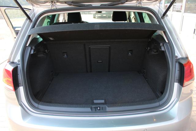 VOLKSWAGEN Golf usata, con Fendinebbia