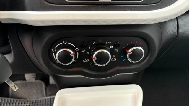 RENAULT Twingo usata, con ESP