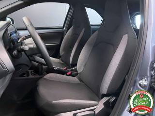 TOYOTA Aygo X usata 7