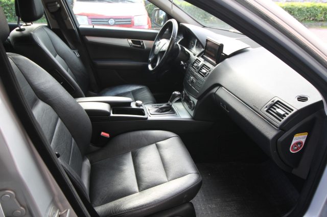 MERCEDES-BENZ C 220 usata, con Volante in pelle