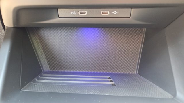 VOLKSWAGEN Golf usata, con Fari LED