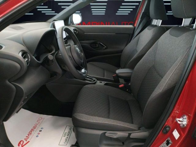 TOYOTA Yaris Cross usata 12