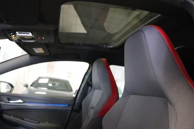 VOLKSWAGEN Golf usata, con Controllo trazione