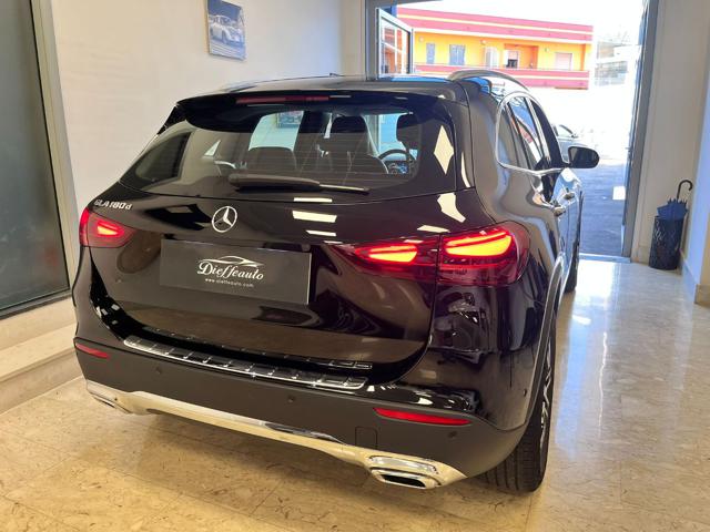 MERCEDES-BENZ GLA 180 usata, con Airbag