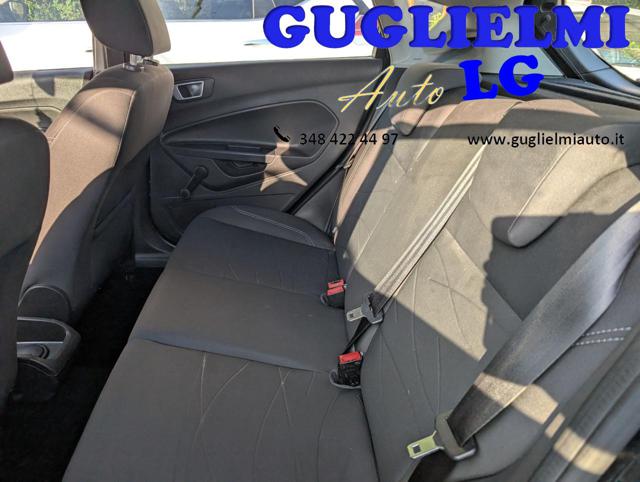 FORD Fiesta usata, con Specchietti laterali elettrici