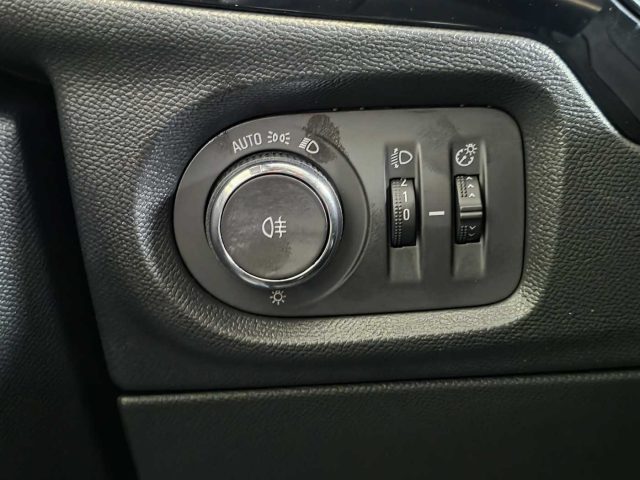 OPEL Corsa usata, con Sensore di pioggia