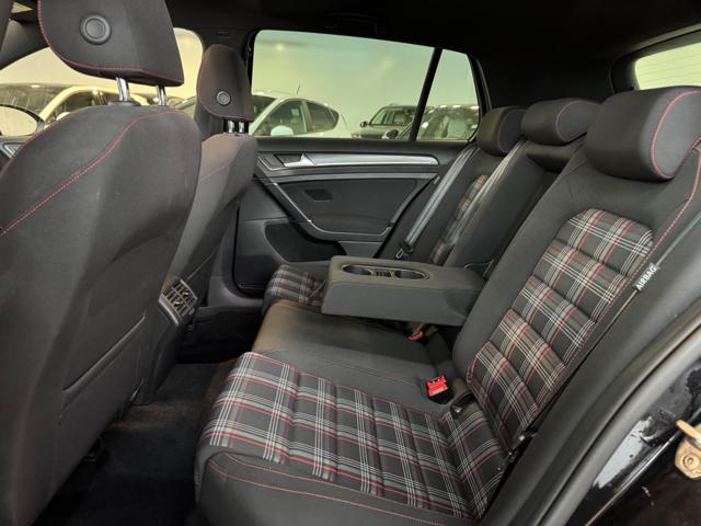 VOLKSWAGEN Golf GTI usata, con Fendinebbia