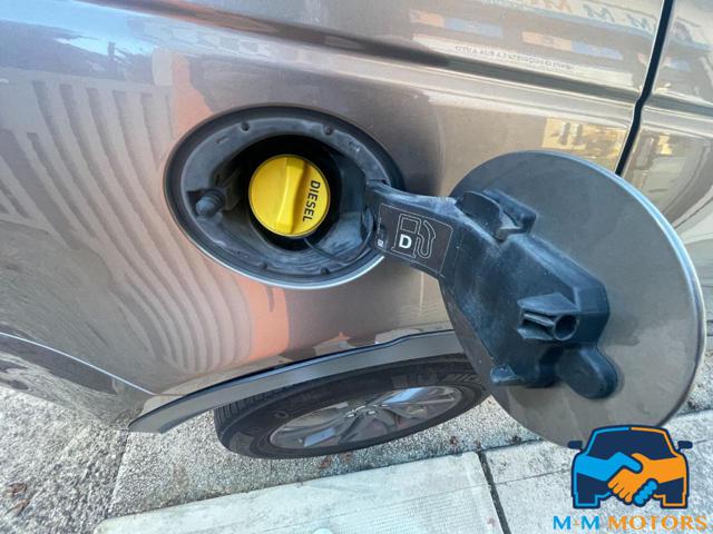 LAND ROVER Discovery Sport usata, con Ruota di riserva