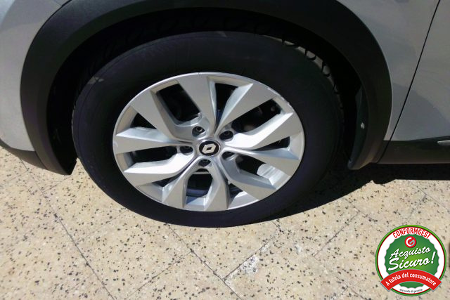 RENAULT Captur usata, con Autoradio digitale