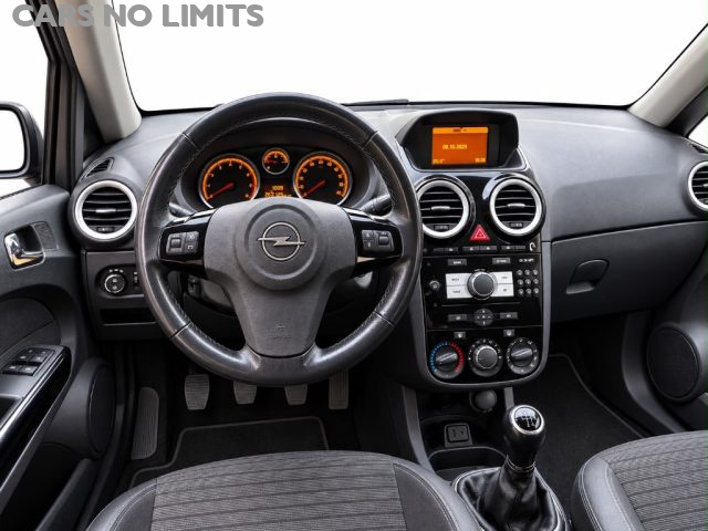 OPEL Corsa usata, con Climatizzatore